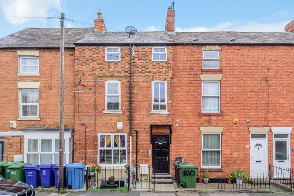 Property photo 1 of 10 External Front View