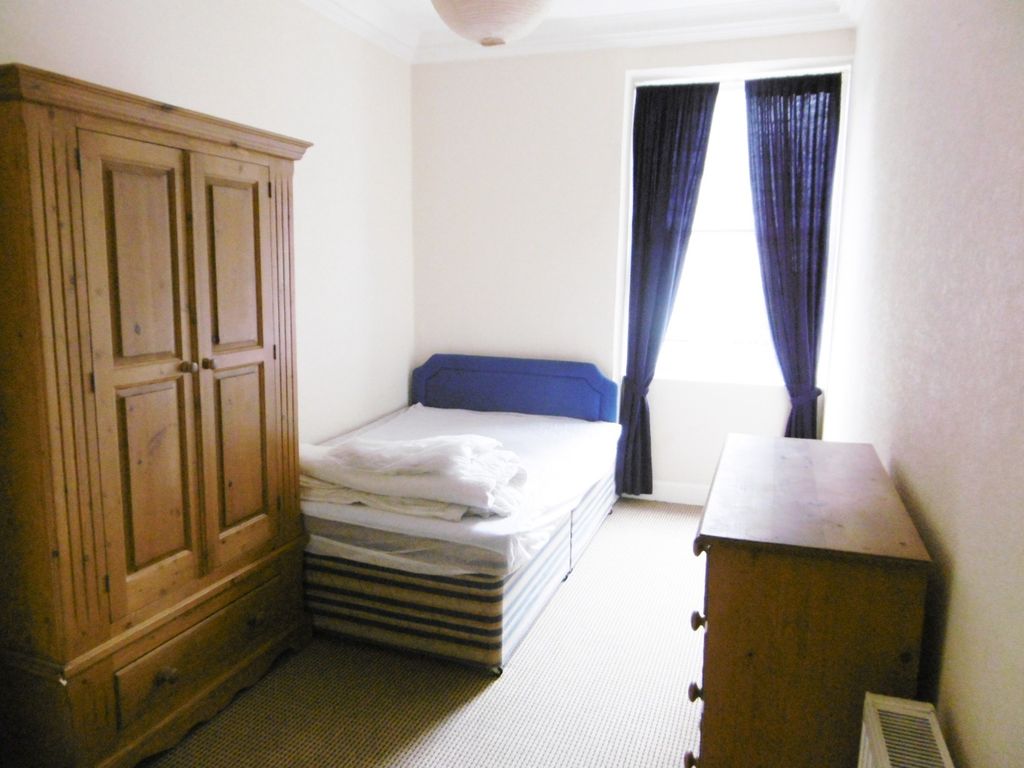 Property photo 3 of 4