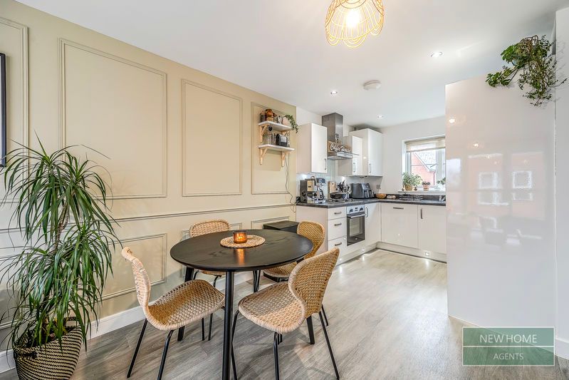 Property photo 2 of 16 Photo 11