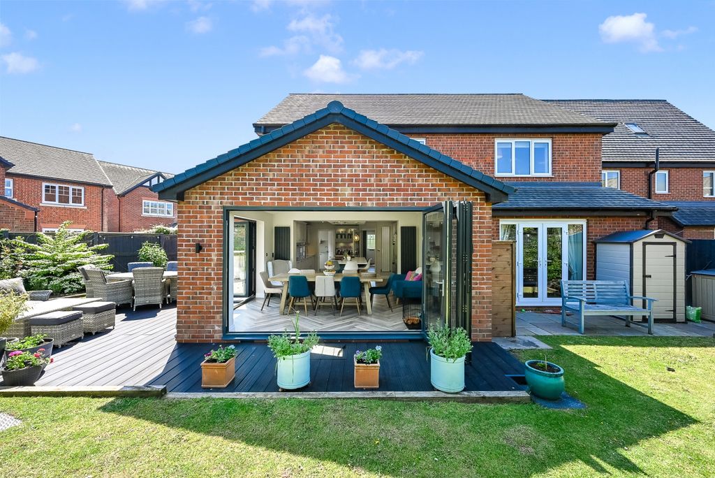 Property photo 2 of 34 2