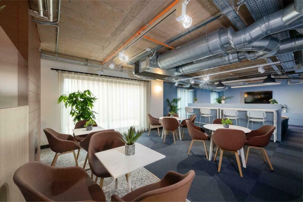 Property photo 3 of 6