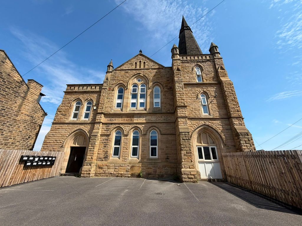 Property photo 2 of 13 Exterior Building
