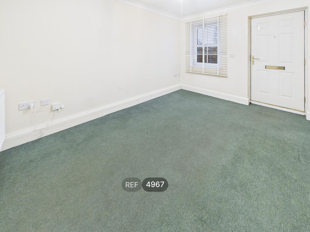 Property photo 2 of 9 Living Room