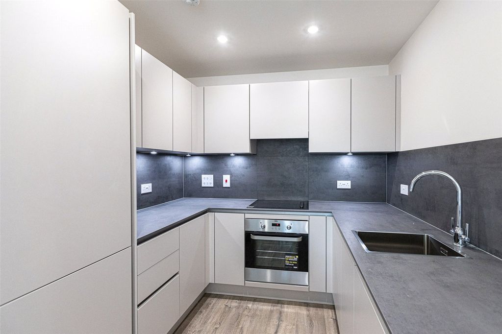 Property photo 2 of 14 Picture No. 06