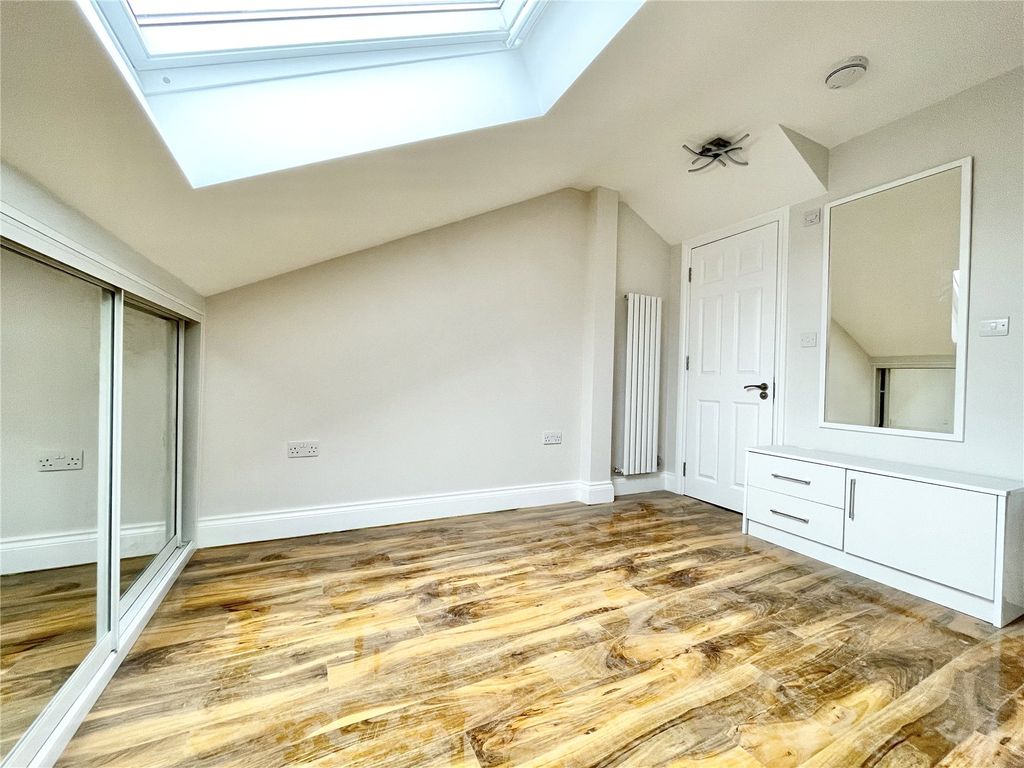 Property photo 1 of 6 Picture No. 10