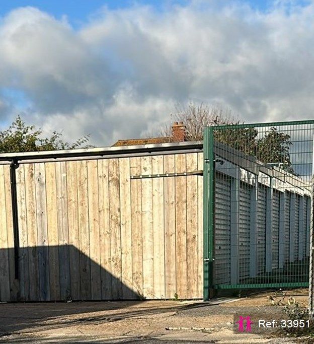 Property photo 1 of 3