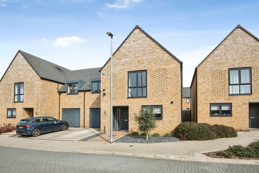 Property photo 1 of 24 Pbox-Img.Jpg