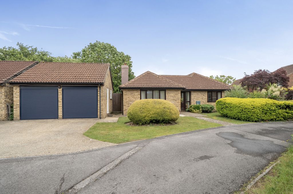 Property photo 1 of 15 1469555-19-6A2065...