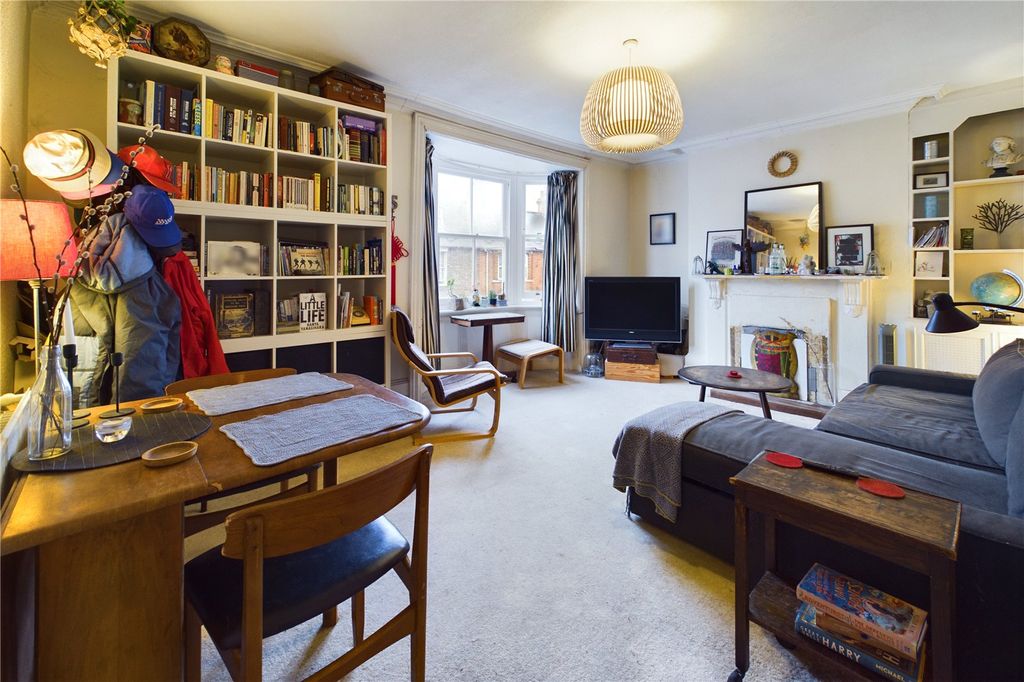 Property photo 1 of 16 Living/Dining Room