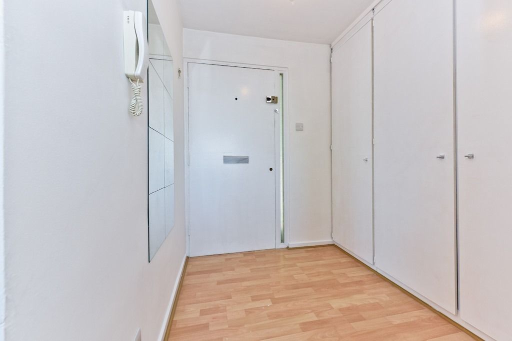 Property photo 2 of 8 5289341