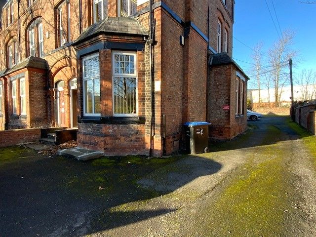 Property photo 2 of 5