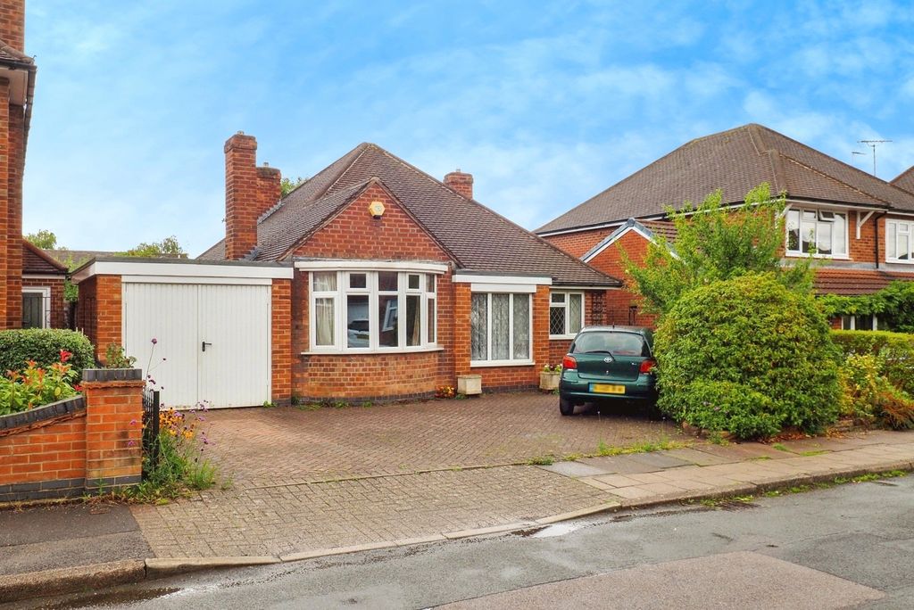 Property photo 1 of 17 Front