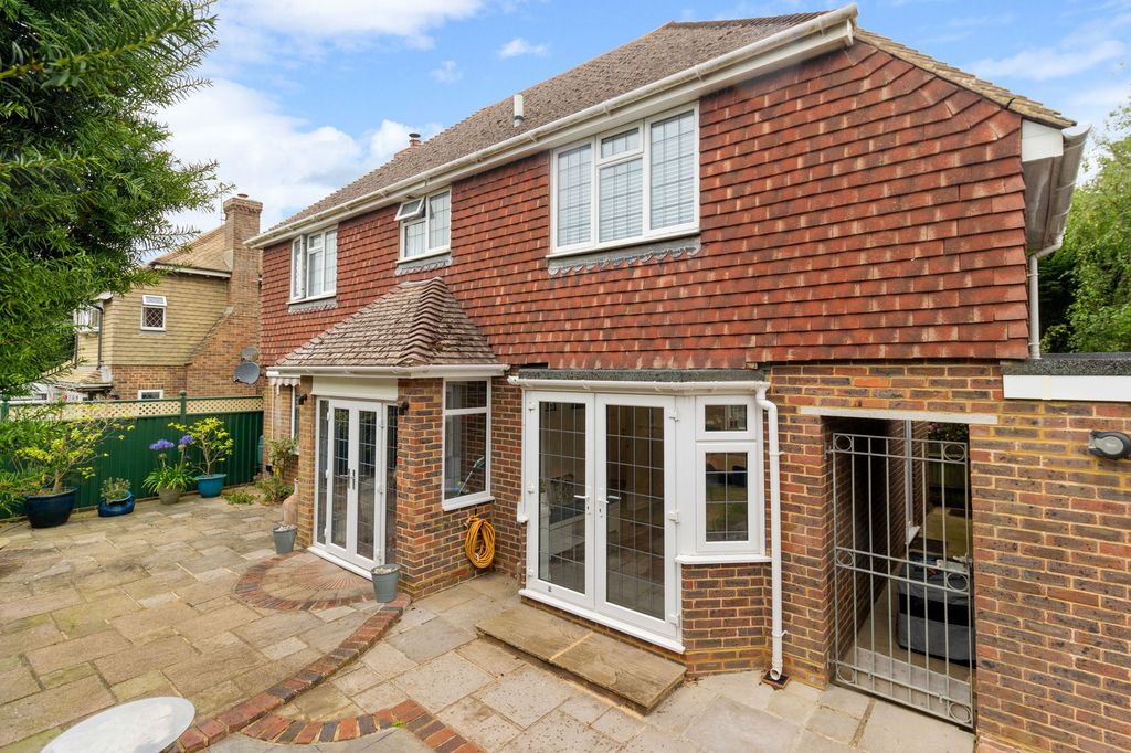 Property photo 1 of 26