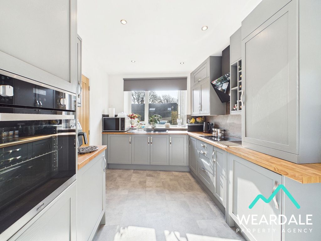 Property photo 3 of 24