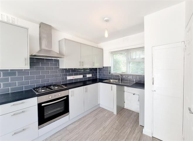 Property photo 1 of 21 Kitchen