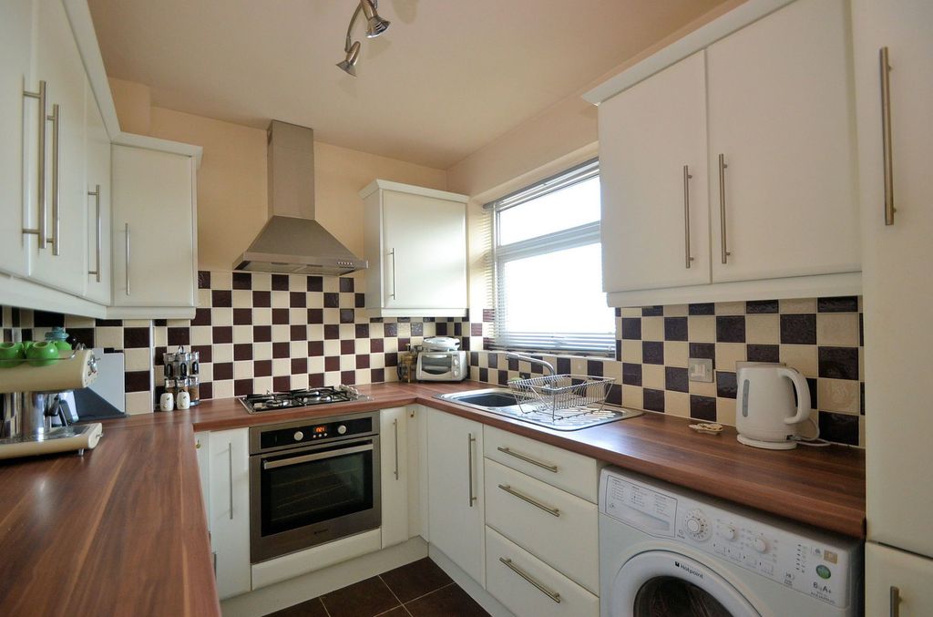 Property photo 3 of 13