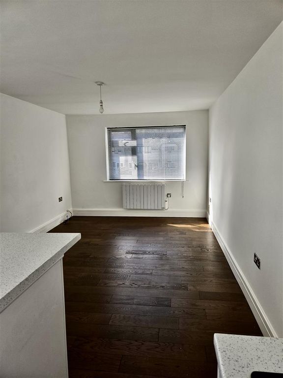 Property photo 3 of 23 1000011550.Jpg