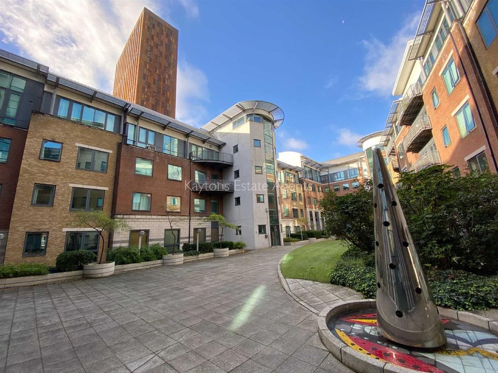 Property photo 1 of 12