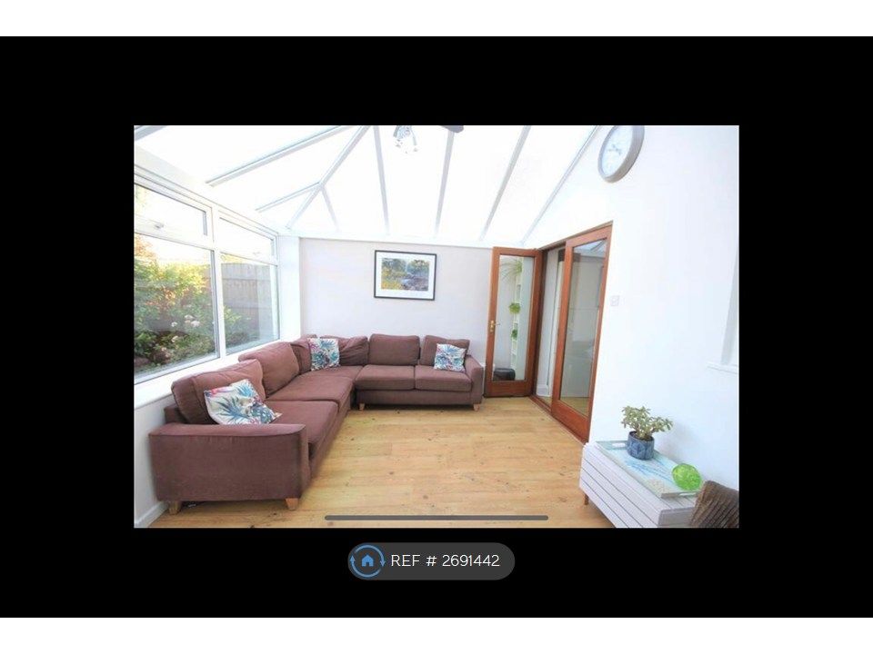 Property photo 3 of 17 Conservatory