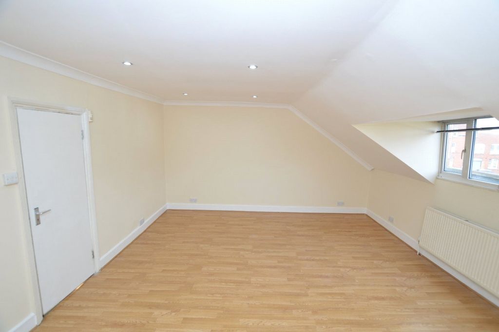 Property photo 3 of 8 Picture No. 08