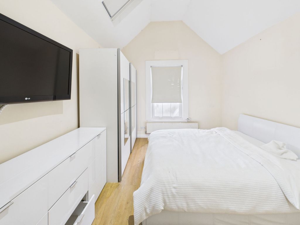 Property photo 1 of 31