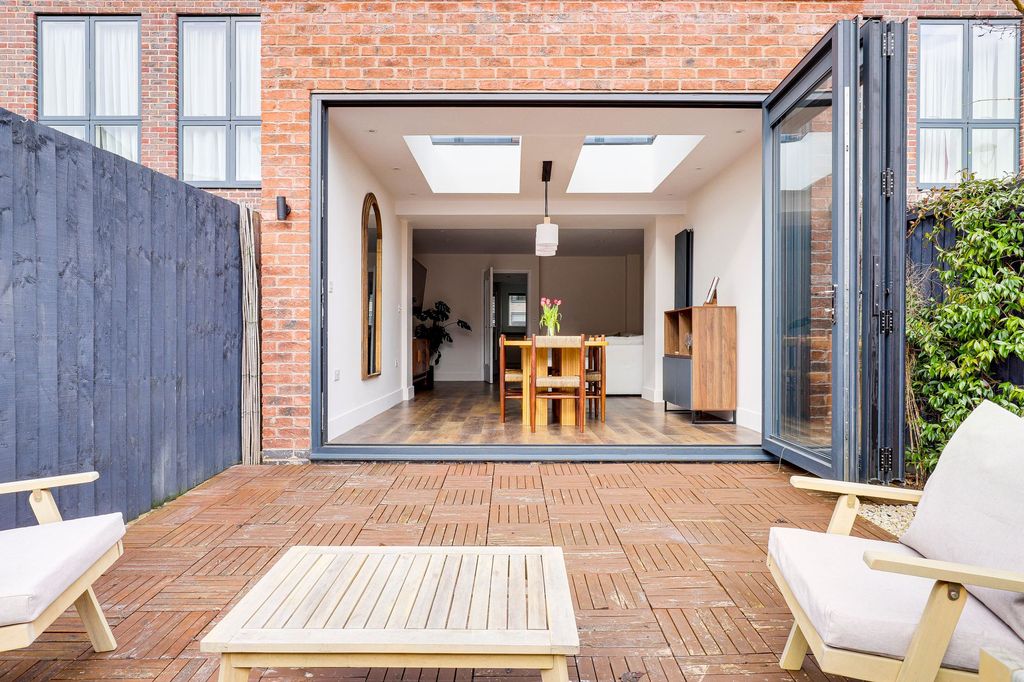 Property photo 3 of 30