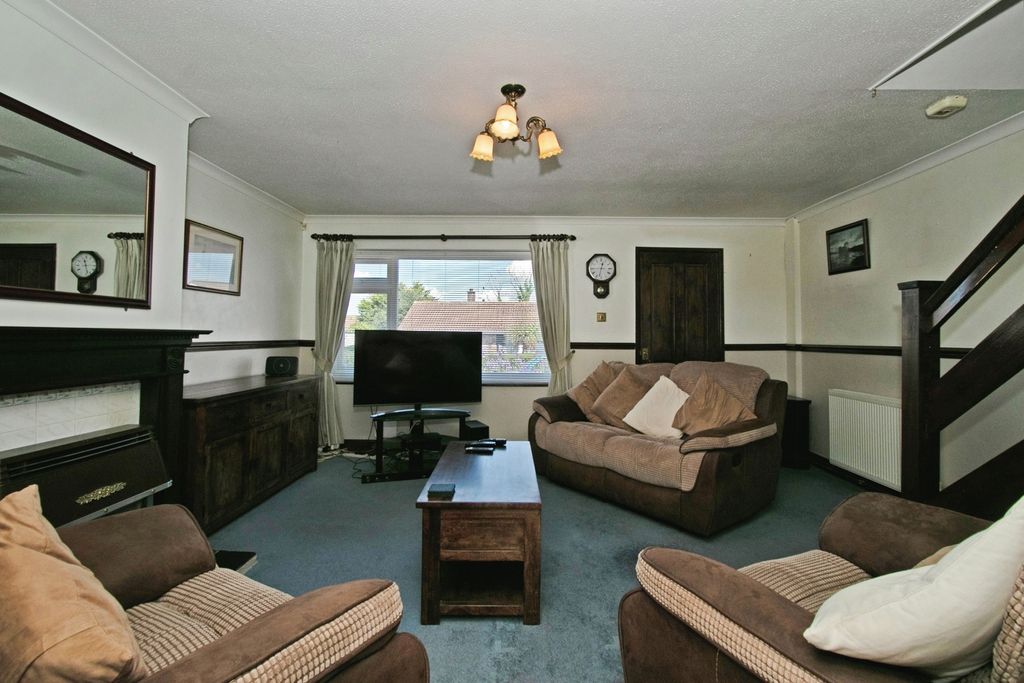 Property photo 2 of 17 Pbox-Img.Jpg
