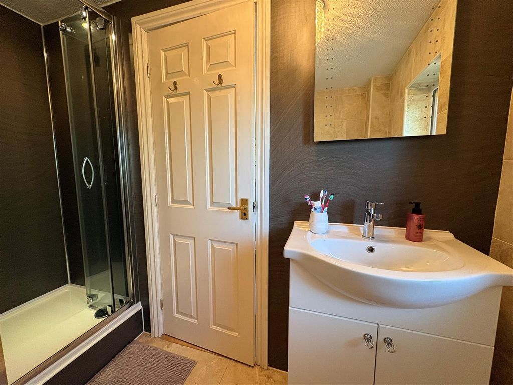 Additional image 17 of 4 bed detached house for saleHorton Street, Heckmondwike WF16