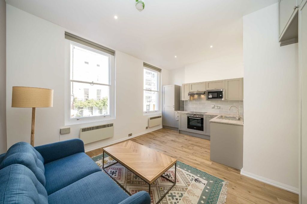 Property photo 1 of 5