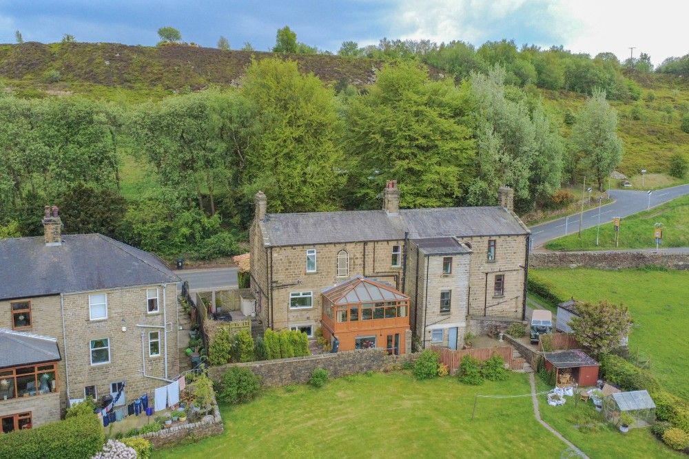 Property photo 2 of 33