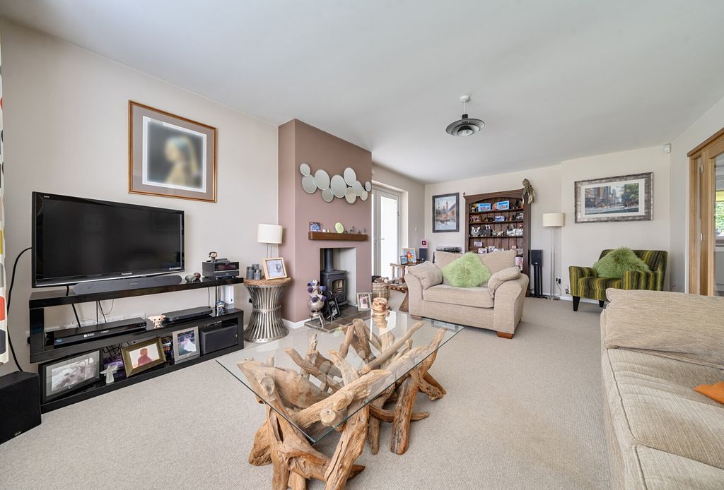Property photo 2 of 21 1455484-2-6A01Dcf...
