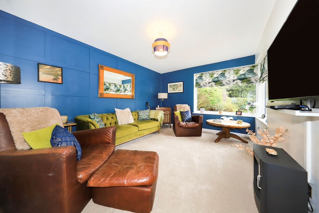 Property photo 3 of 24