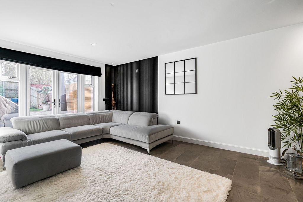 Additional image 9 of 5 bed detached house for saleFurrow Corner, Didcot OX11