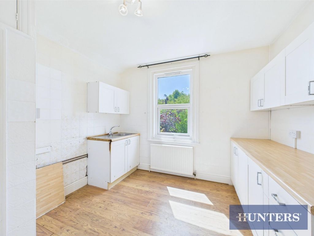 Property photo 3 of 10 Cam05333G0-Pr0081-Still007.Jpg