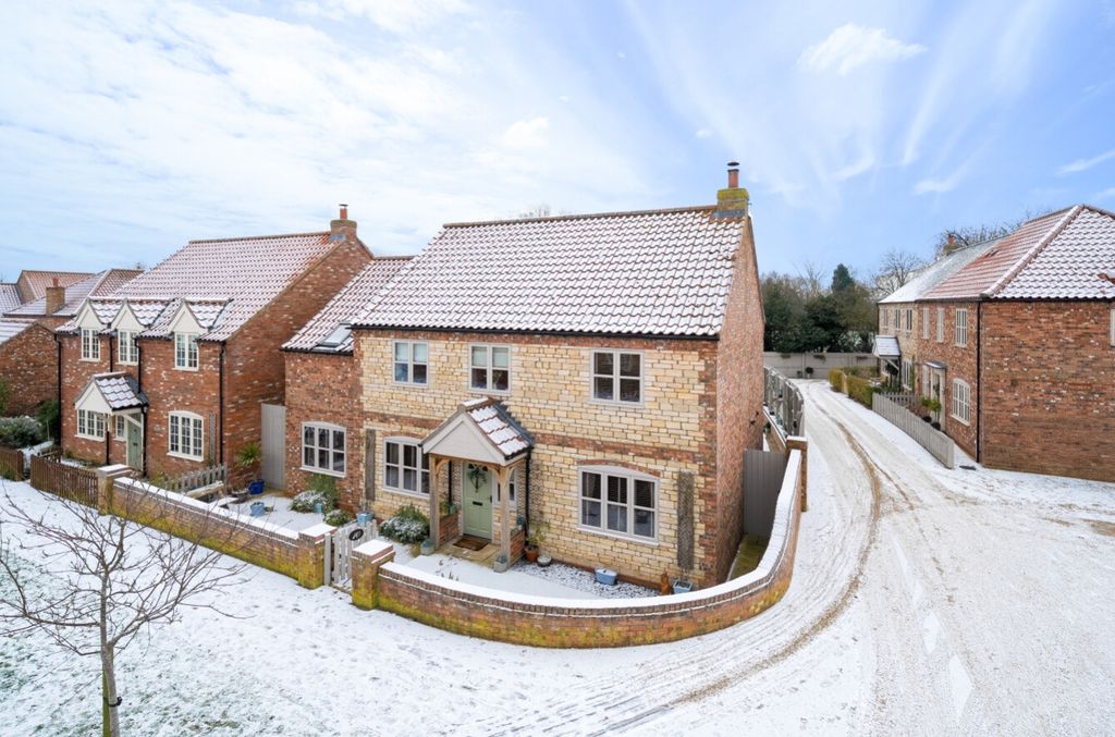 Property photo 1 of 37 1396191-4-695Cebc977Ec1-Arw