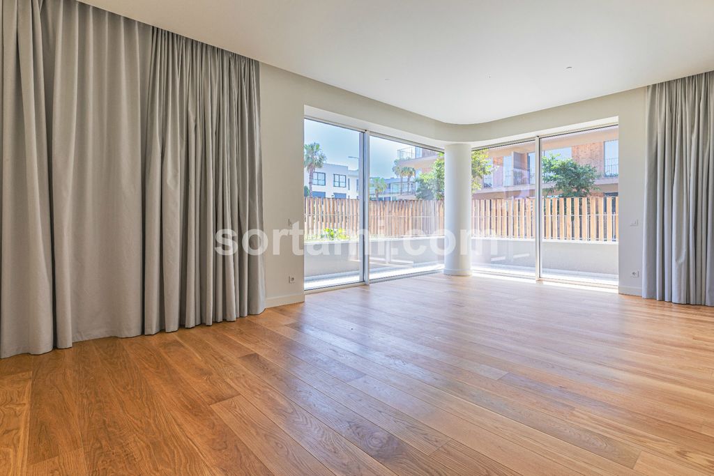 Property photo 2 of 26