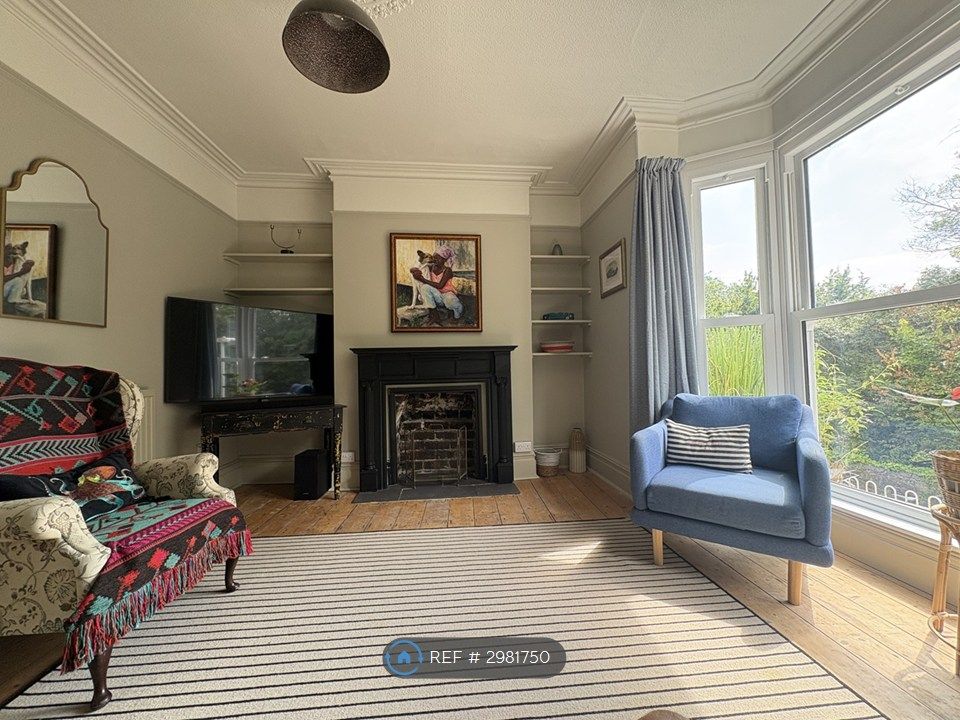 Property photo 1 of 33