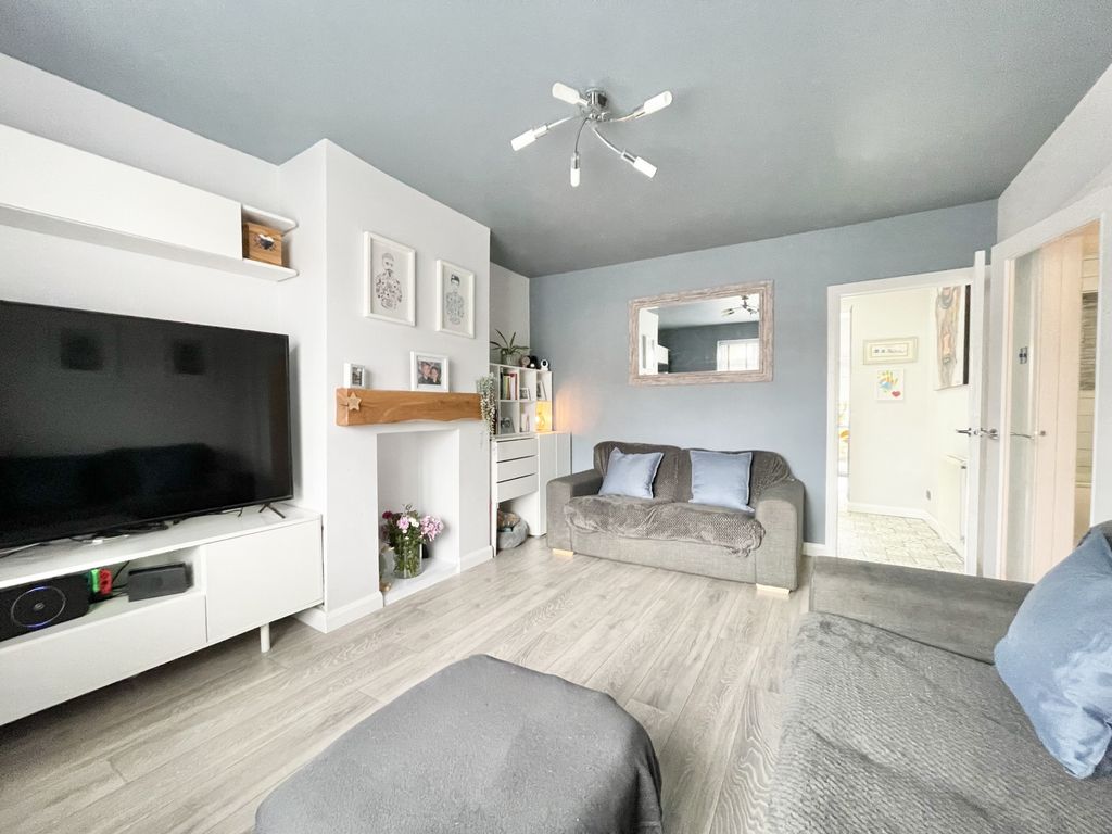 Property photo 2 of 19 Photo 2