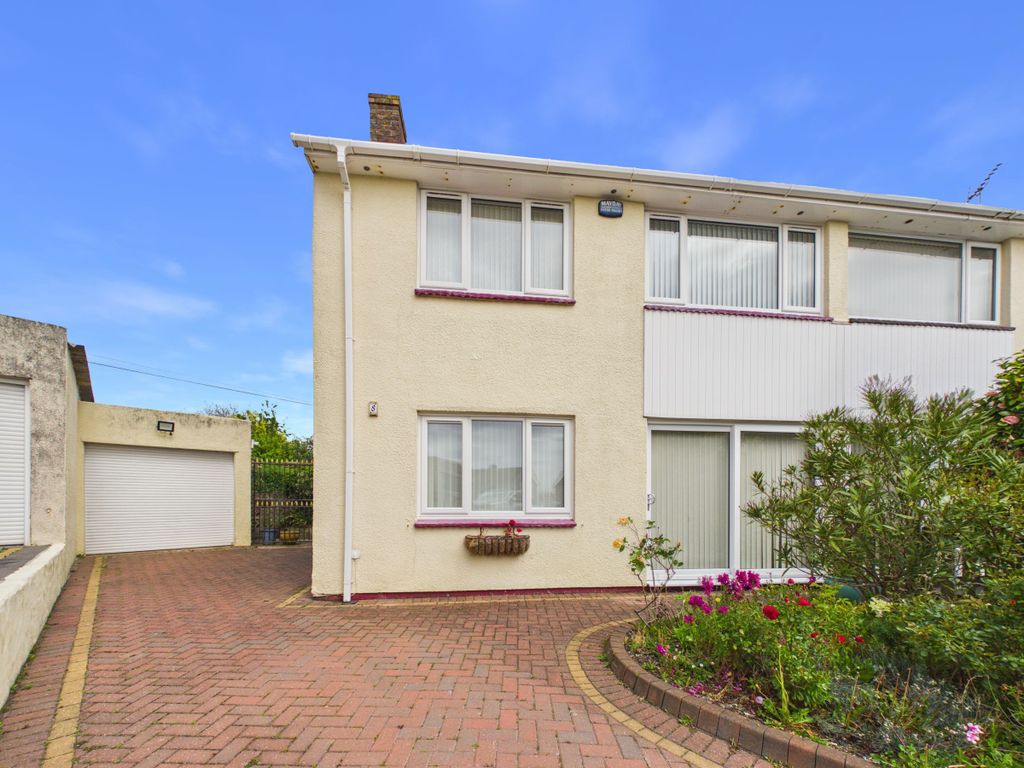 Property photo 2 of 19