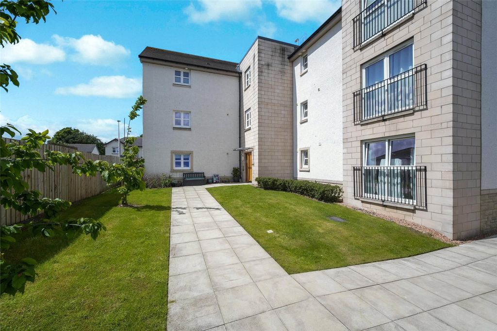 Additional image 15 of 2 bed flat for saleSnibble Gardens, Uphall Station, Livingston, West Lothian EH54