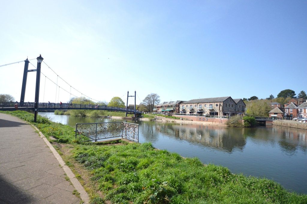 Property photo 2 of 13 Picture No. 04