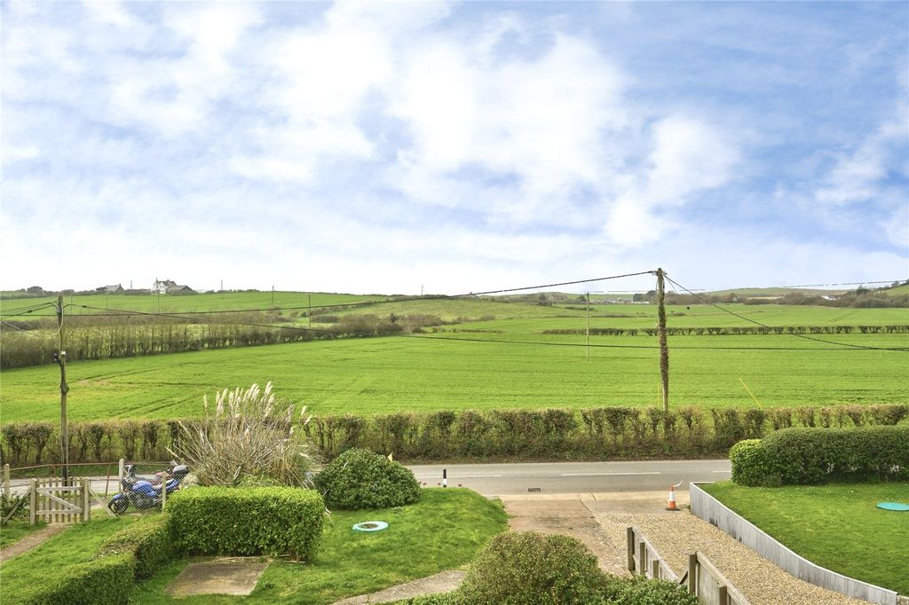 Property photo 2 of 21 Picture No. 05