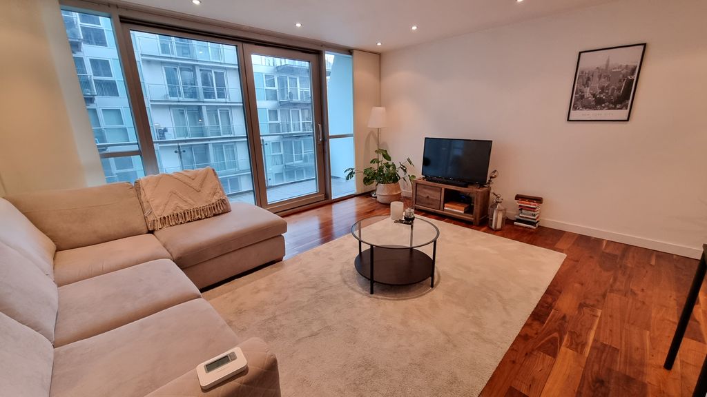 Property photo 2 of 19