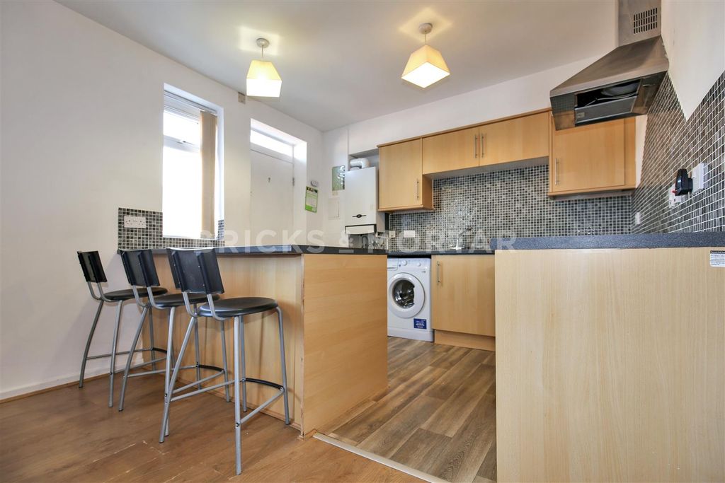 Property photo 2 of 11 Img_0806.Jpg