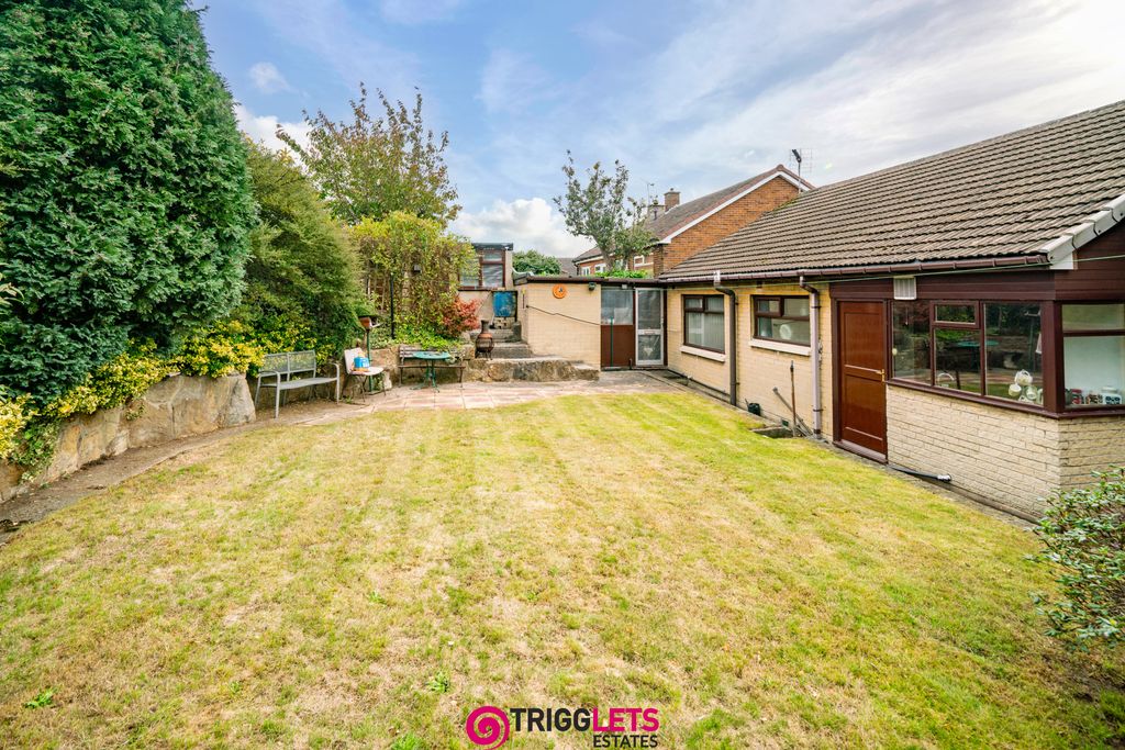 Property photo 2 of 21