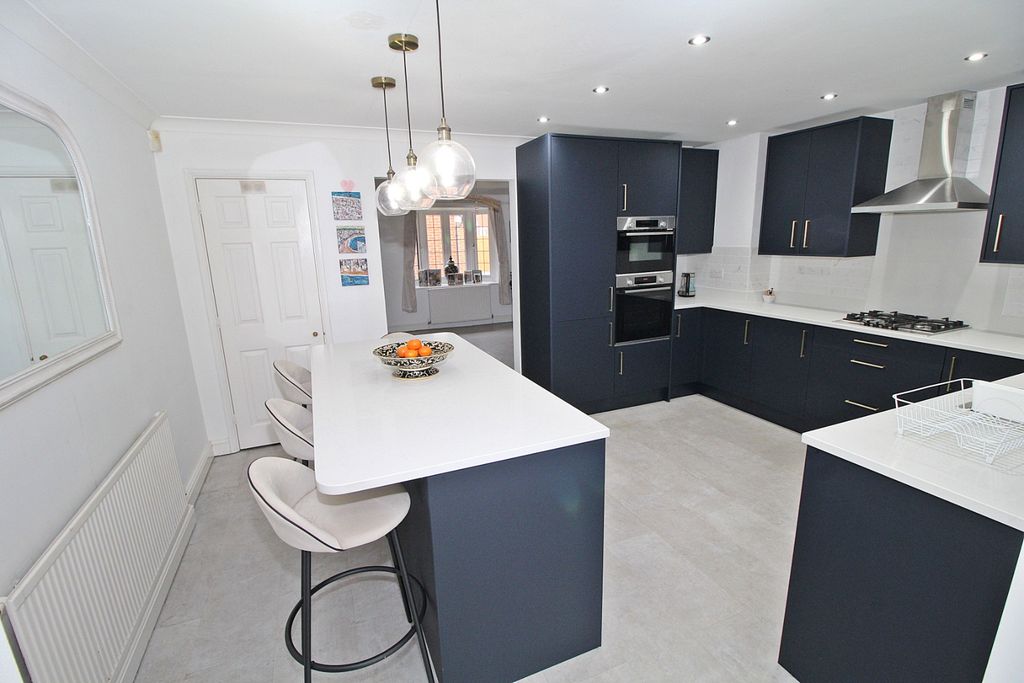 Property photo 3 of 18 3113955