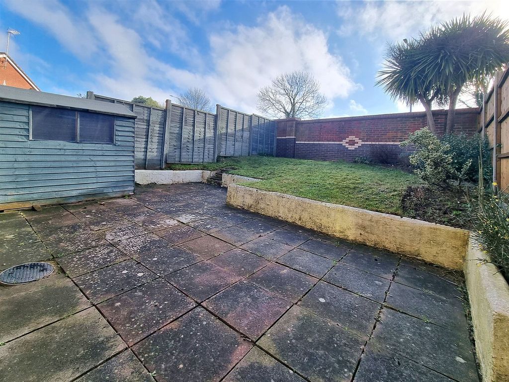 Property photo 3 of 11