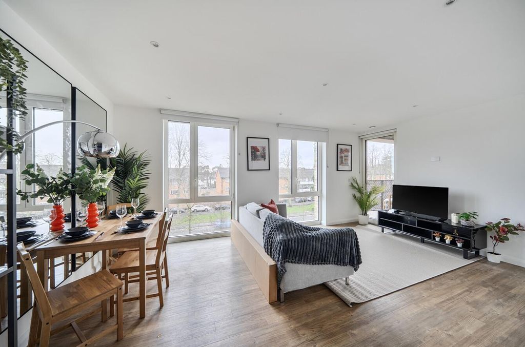 Property photo 3 of 12 Davidson Frost-Wellings, Dfw, Grafham Court, Edgwa