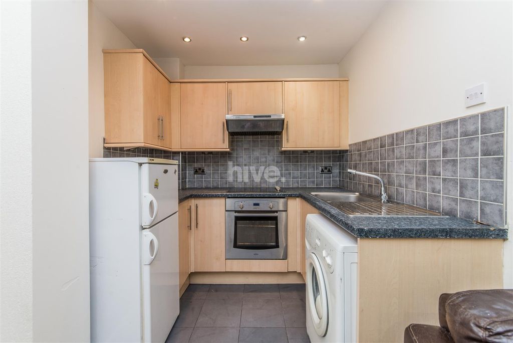 Property photo 3 of 12