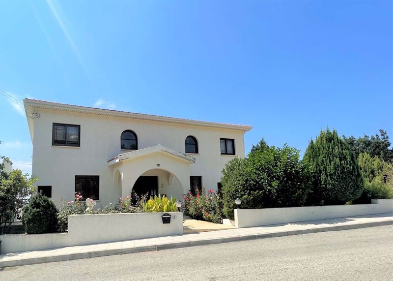 Property photo 1 of 50 Front View